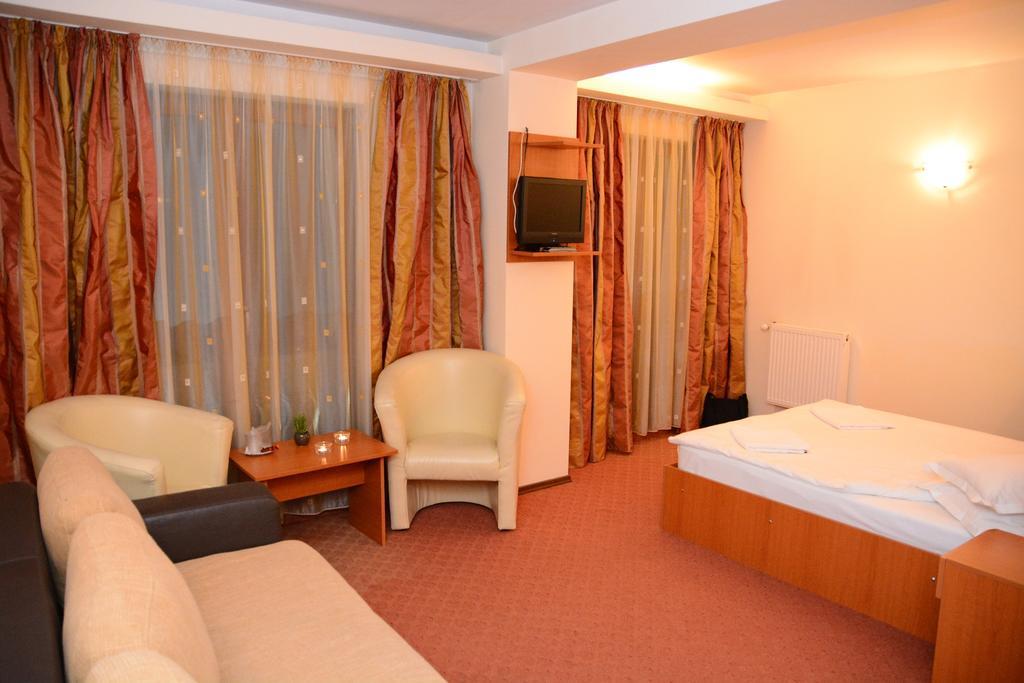 Hotel Art Montana Predeal Room photo